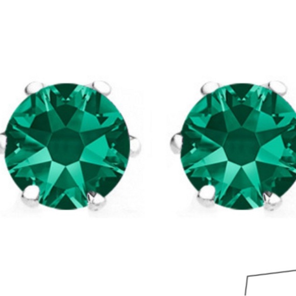 E58. Swarovski Crystal Silver or Gold Overlay Emerald amethyst Stud Earrings - Picture 5 of 16
